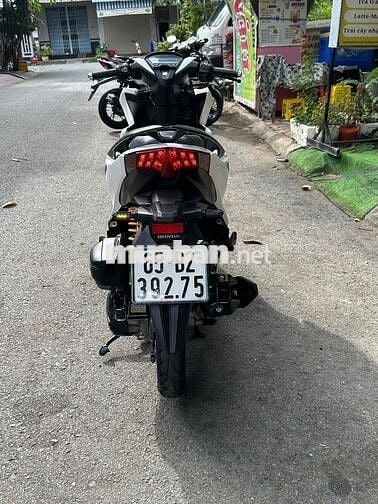 Honda Vario 150 Trắng Zin 65-B2 392.75
