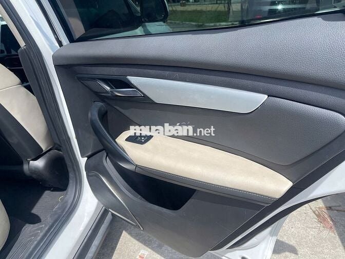 Bán xe VinFast VF8 Plus 2023 Trắng lướt xe đẹp,zin