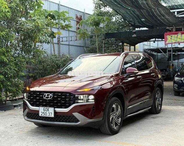 Hyundai Santafe 2.2D Tự động 2023 82000km