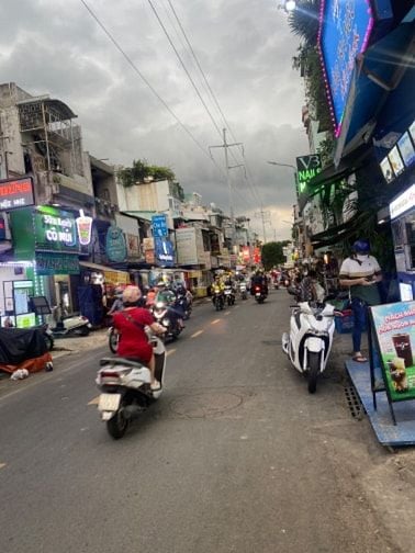 Cho thuê nhà nguyên căn 2 mặt tiền trước sau 