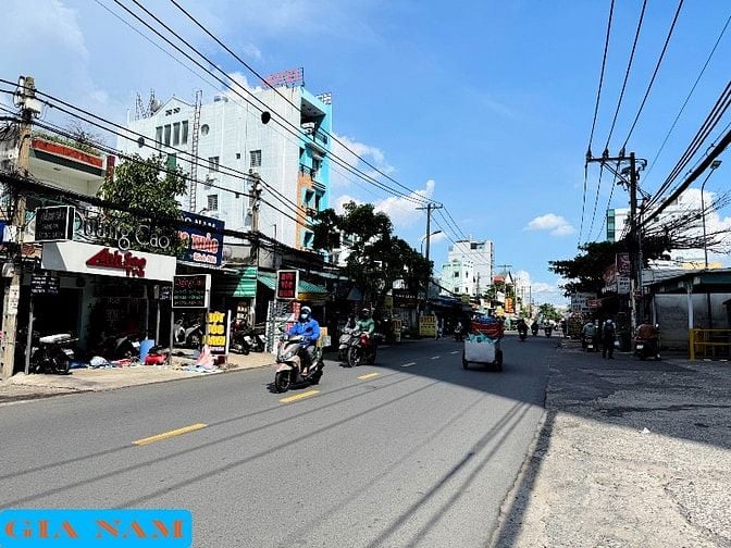 BÁN NHÀ GÓC 2 MẶT TIỀN KINH DOANH : 174 BÌNH LONG - P. PHÚ THẠNH - HCM