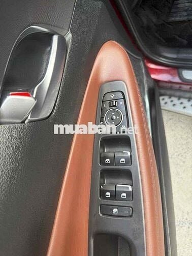 Hyundai Santafe 2.2D Tự động 2023 82000km