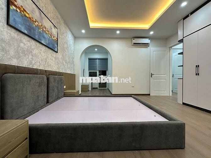 Bán chung cư MIPEC 2 ngủ - 82m2- ô tô - 9,3 tỷ