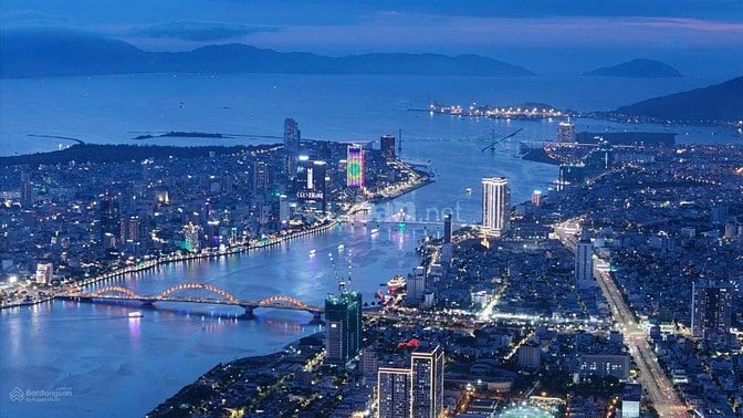Sở hữu căn hộ 2PN bên cạnh sông Hàn, ngay trung tâm thành phố, gần cầu