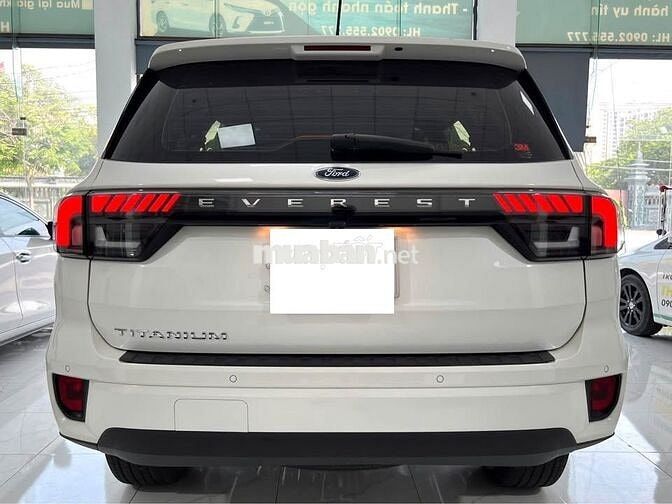 🔹 Ford Everest Titanium 2.0L 4x2 2024 Trắng, 1 Chủ