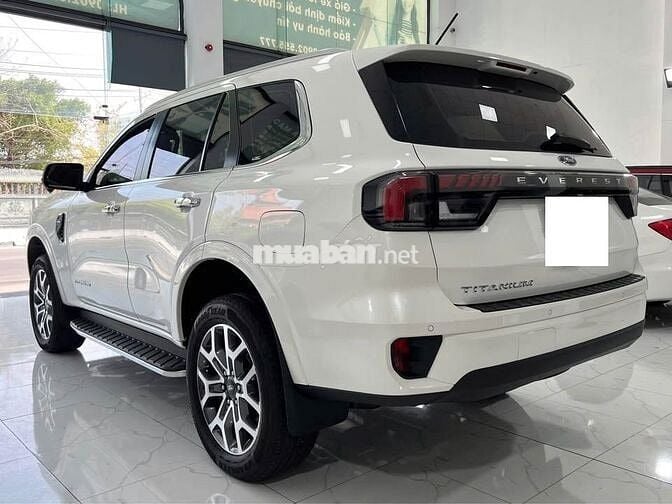 🔹 Ford Everest Titanium 2.0L 4x2 2024 Trắng, 1 Chủ