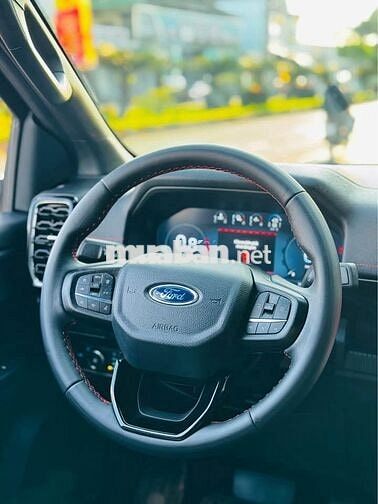 🔹  Ford Ranger Stormtrak Nhập 2025 Xuất Hóa Đơn