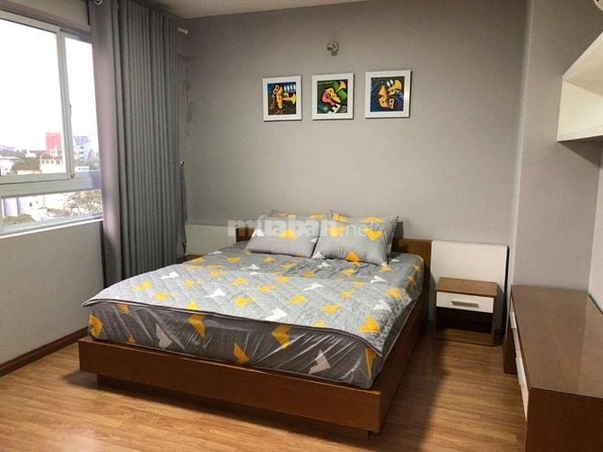 Bán Gấp Căn Hộ Hùng Vương Plaza Q.5 - 116m², 3PN, 3WC - Sổ Hồng Riêng