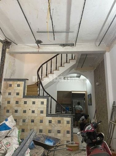 Phố Xuân La – Tây Hồ - 51 M2 – 5 Tầng – MT 4.2 M – Giá 13.4 TỶ. 
