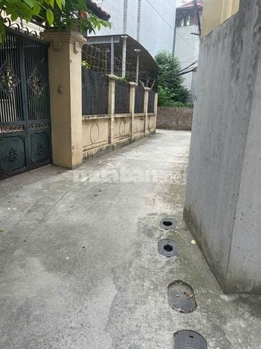Phố Xuân La – Tây Hồ - 51 M2 – 5 Tầng – MT 4.2 M – Giá 13.4 TỶ. 