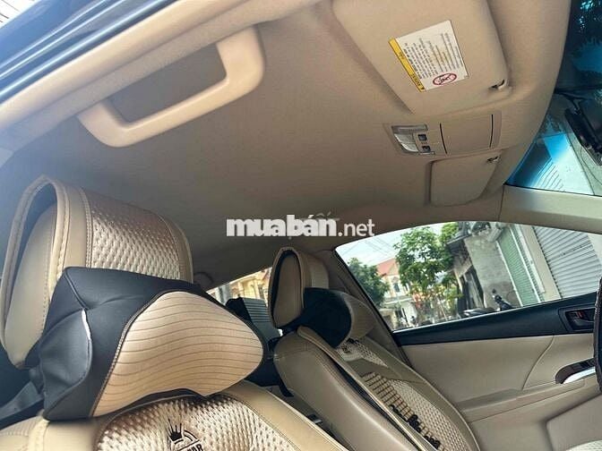 Toyota Camry 2.0E Xăng Đen
