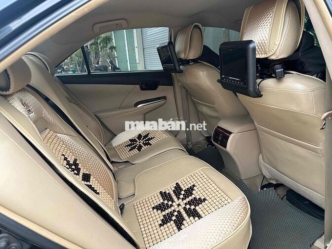 Toyota Camry 2.0E Xăng Đen