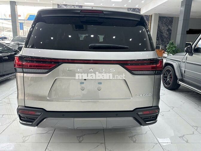 Lexus LX600 Urban 2026 Xám 7 chỗ Mới 100%