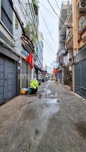Bán nhà hẻm ô tô Bùi Thế Mỹ, Tân Bình, 5.3x16, 4 tầng, 5PN, chỉ 10 tỷ 