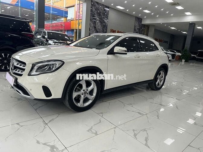 Mercedes GLA200 2017 Trắng 38.000 Km
