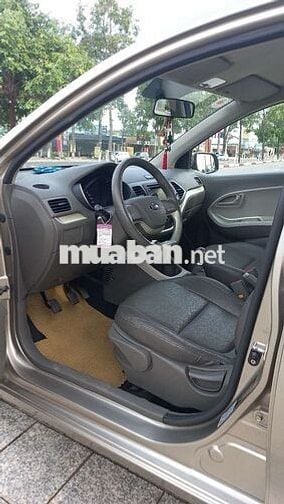 Kia Morning MT 1.25 2017 Vàng cát 18.000 km
