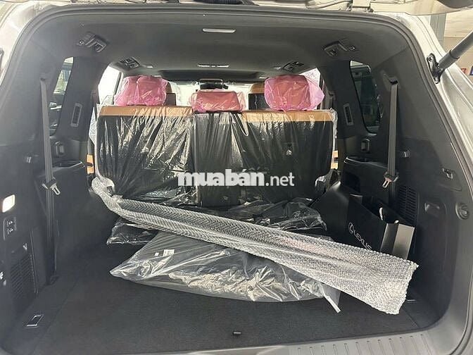 Lexus LX600 Urban 2026 Xám 7 chỗ Mới 100%