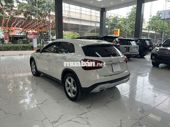 Mercedes GLA200 2017 Trắng 38.000 Km