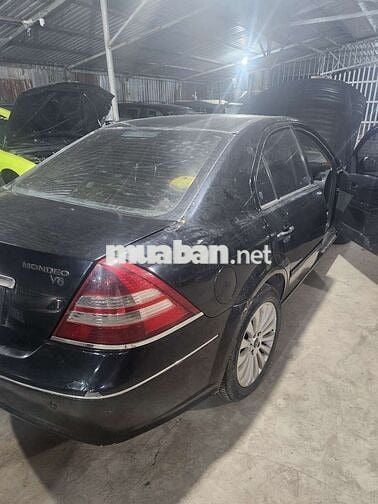 Ford Mondeo V6 2004 Đen