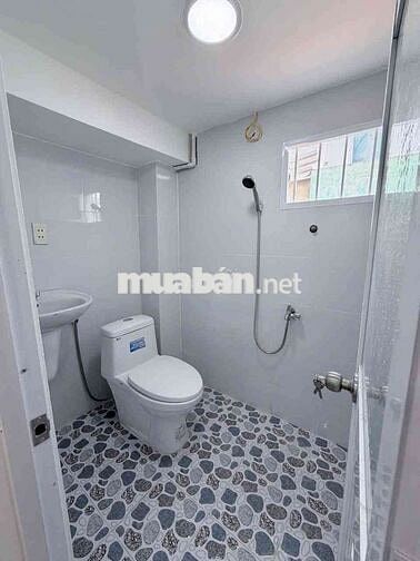Nhà 3.Tỷ ngay chợ Ba Đình Phường 10 Quận 8 - 30m2 - Không QH - Gấp Bán