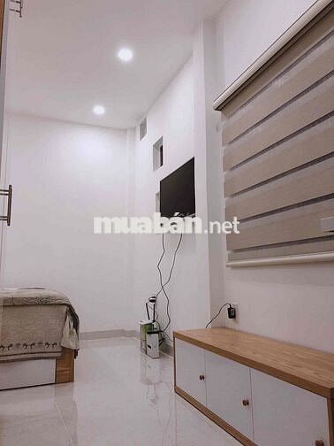Chính chủ cho thuê studio phường 2, Quận 4, diện tích 25m2