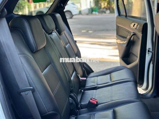 Ford Everest 2019 Titanium 7 chỗ Tự động Trắng