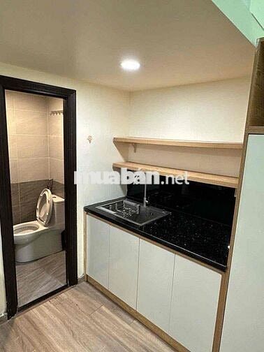 DUPLEX CỬA SỔ TRỜI NGAY DH NGUYỄN TẤT THÀNH