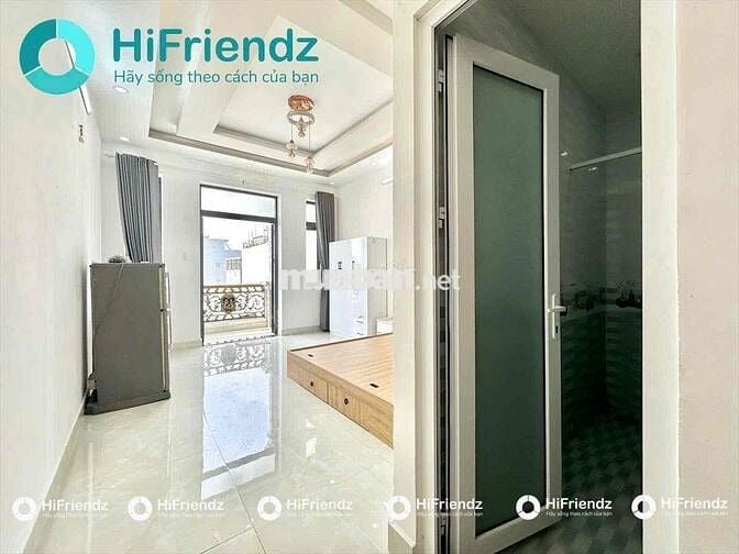 CHO THUÊ PHÒNG BAN CÔNG THOÁNG  FULL NỘI THẤT NGAY CÔNG VIÊN LÀNG HOA