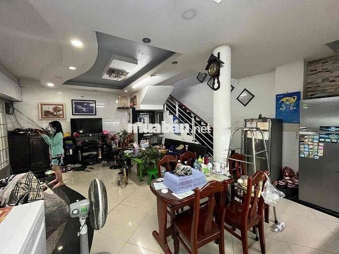 Nhà Lạc Long Quân Q.11 50m2 2 tầng