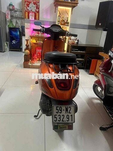 cần bán Vespa Sprint 150 đk 1-2021