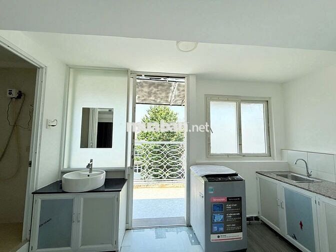 TOP ROOM BAN CÔNG RỘNG, TÁCH BẾP, MÁT TỰ NHIÊN, MÁY GIẶT – CHỈ 8 TRIỆU