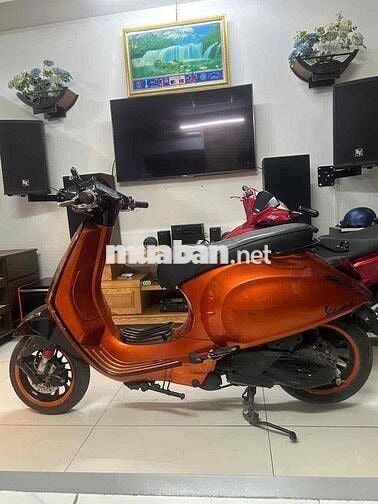 cần bán Vespa Sprint 150 đk 1-2021