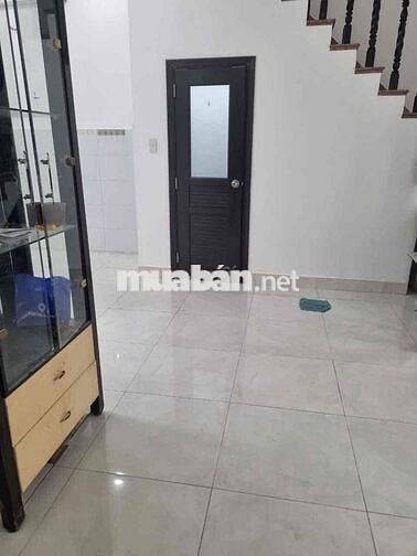 Cho thuê nhà Mới, Mặt tiền đường Nguyễn Thượng Hiền - nhà trệt 3 lầu