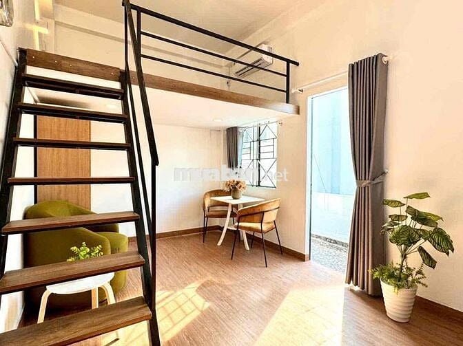 CHO THUÊ CÁC PHÒNG RỘNG 40m² CÓ BAN CÔNG CỬA SỔ NGAY TRUNG TÂM Q10