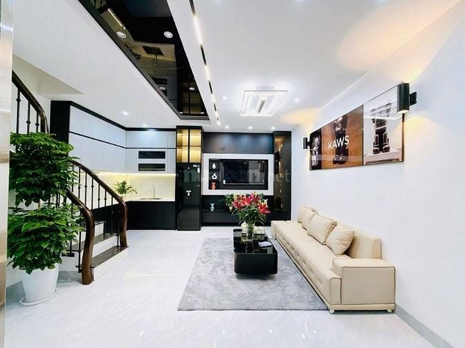 Bán Nhà Gần Phố Minh Khai, Hai Bà Trưng 31m, 4 tầng, mt 5.6m, 7.75 tỷ