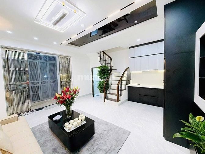 Bán Nhà Gần Phố Minh Khai, Hai Bà Trưng 31m, 4 tầng, mt 5.6m, 7.75 tỷ