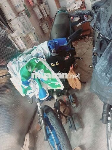 Suzuki Raider Xanh êm đang đi xe chum mêm