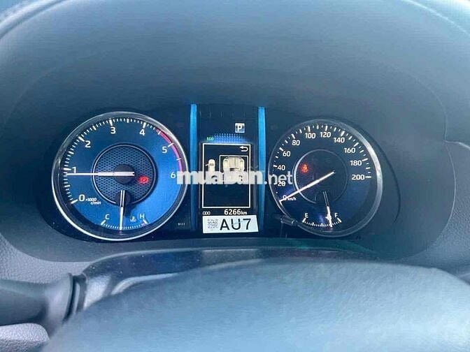 FORTUNER 2.4G TỰ ĐỘNG MÁY DẦU SIÊU LƯỚT