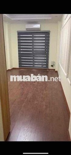 Cho thuê nhà Ngọc Thuỵ, 60m, 4pn, ngõ to đẹp. Giá 5,5tr