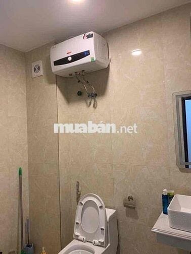 Cho thuê nhà Ngọc Thuỵ, 60m, 4pn, ngõ to đẹp. Giá 5,5tr