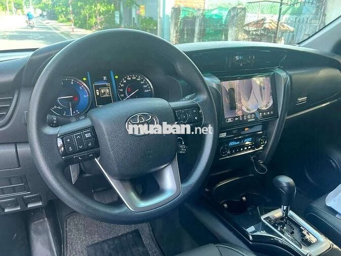 Toyota Fortuner 2025 Trắng Siêu Lướt 6.200 km
