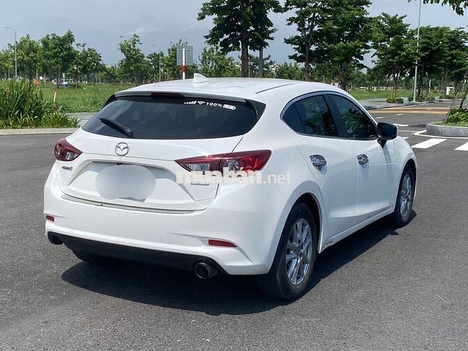 Mazda Mazda 3 2017 1.5AT Trắng 76.500km