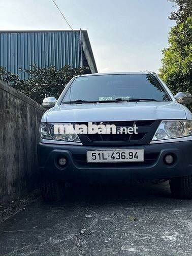 Isuzu HiLander 7 chỗ Trắng