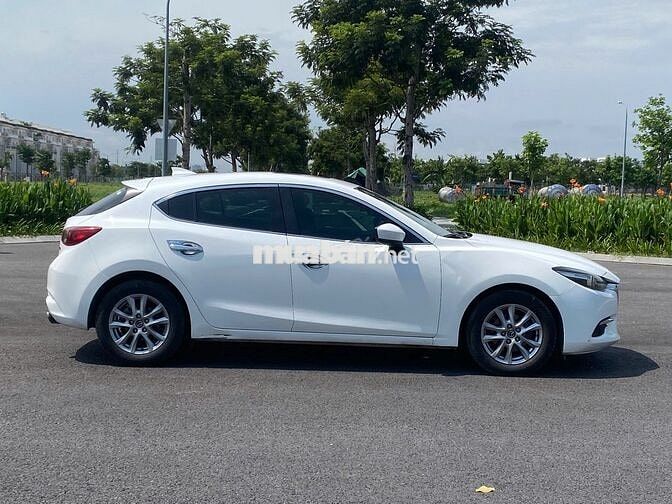 Mazda Mazda 3 2017 1.5AT Trắng 76.500km