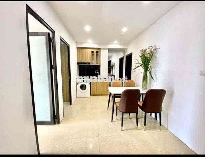Cho Thuê 2 ngủ 1 khách mặt phố Trung Kính