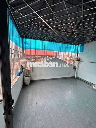 Cgho thuê nhà ngõ 156 Lim Ngưu - Ô tô đỗ cửa - 30m2 - 4 tầng
