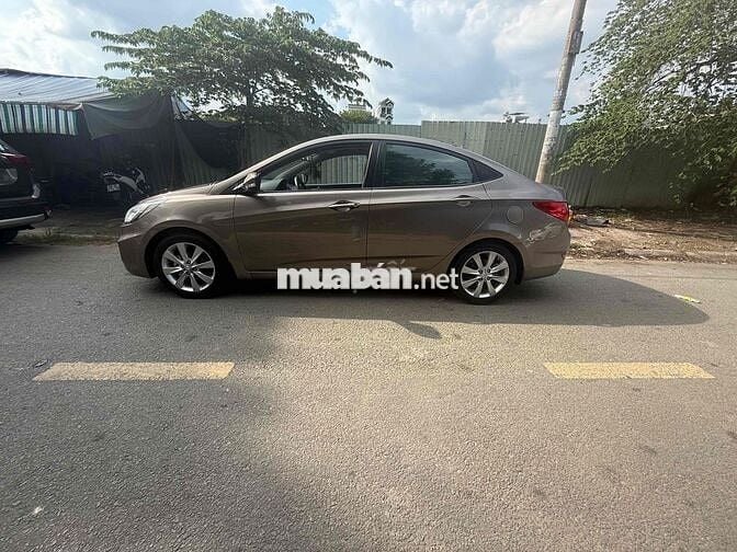 Hyundai Accent 2011 Tự động Nâu