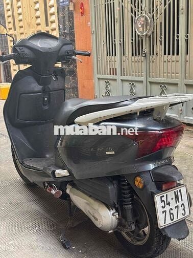 Honda Lead Phun xăng điện tử Xám
