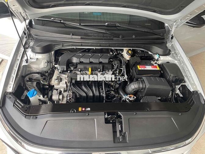 Hyundai Accent 2025 Số sàn 16000 km Bạc