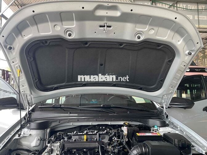 Hyundai Accent 2025 Số sàn 16000 km Bạc